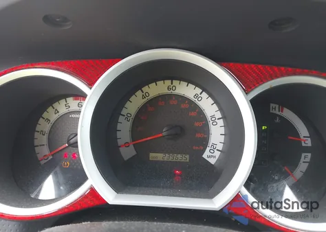 2013 Toyota Tacoma Base V6 z USA, uszkodzony, nr VIN 3TMLU4EN4DM117239